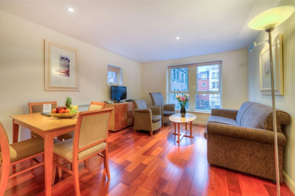 Holyrood Aparthotel Единбург Екстер'єр фото