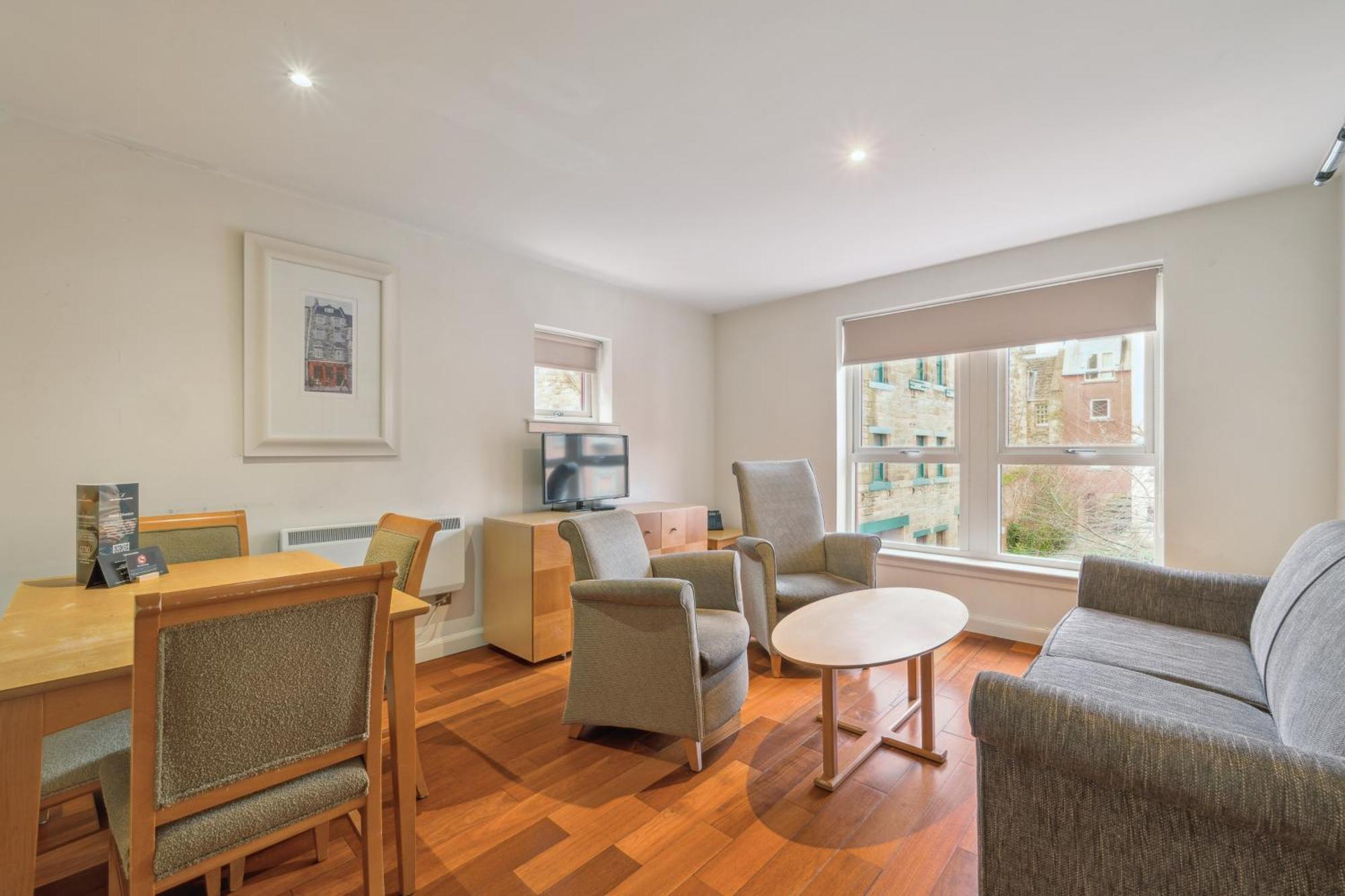 Holyrood Aparthotel Единбург Екстер'єр фото